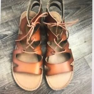 Gap Gladiator brown leather sandals